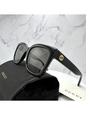 Gucci | Accessories | Gucci Sunglasses Gg63sn 003 Black With  display picture 1